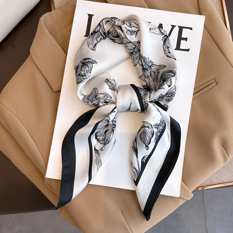 Luxury Bags Duffle - Foulard Carré à Imprimé Floral de