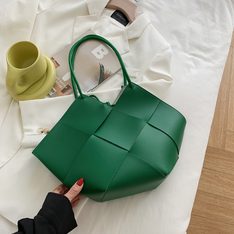 Luxury Bags Collection - Grand fourre-tout en cuir rhomboïd pour