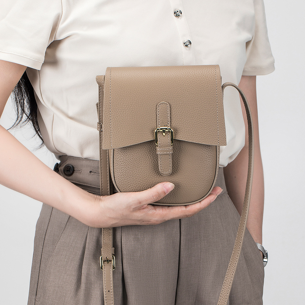 Sac à bandoulière tendance en  - Luxury Bags Consignment avis et prix